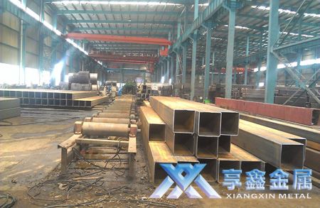 产品质量和专业服务态度让铜陵长江大桥负责人选择了享鑫冷弯厚壁方管